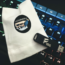 Load image into Gallery viewer, Dual Connector Metal USB Drive (16GB) — Carry Your Data. Anywhere — F Shop